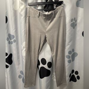 Terra & Sky Jeggins, Gray, Size 0X (14W), a few small pulls in fabric